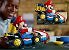 In Siegerpose auf dem Ständer präsentiert sich Mario, als würde er gerade mit Vollgas die Ziellinie überqueren.