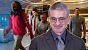 "Alex Kurtzman ist Hardcore-Trekkie." Darsteller lobt umstrittenen Star-Trek-Produzenten (1)