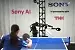Der Tischtennis-Roboter Ace bei einem Match in Tokio.