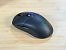 Die MSI Versa 300 Wireless 8K mag sich nicht ganz so wertig wie die Razer Deathadder/Viper V4 Pro oder Logitech G Pro X2 Superstrike anfühlen. Bei der Ergonomie jedoch muss sie sich nicht vor den dreimal so teuren Konkurrenten verstecken.