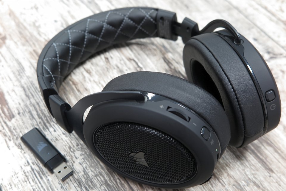 Corsair HS70 Wireless