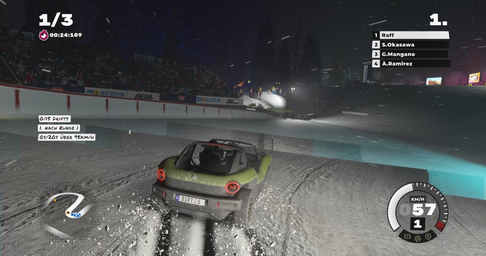 Dirt 5 im Techniktest mit Benchmarks: Scheinwerferlicht bei Dämmerung und Nacht ist in Dirt 5 nach wie vor fehlerhaft.