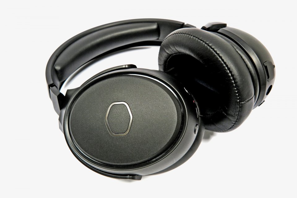 Cooler Master MH670
