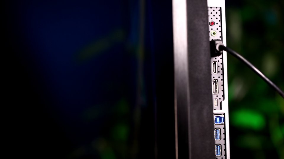 Gigabyte Aorus FV43U (2)