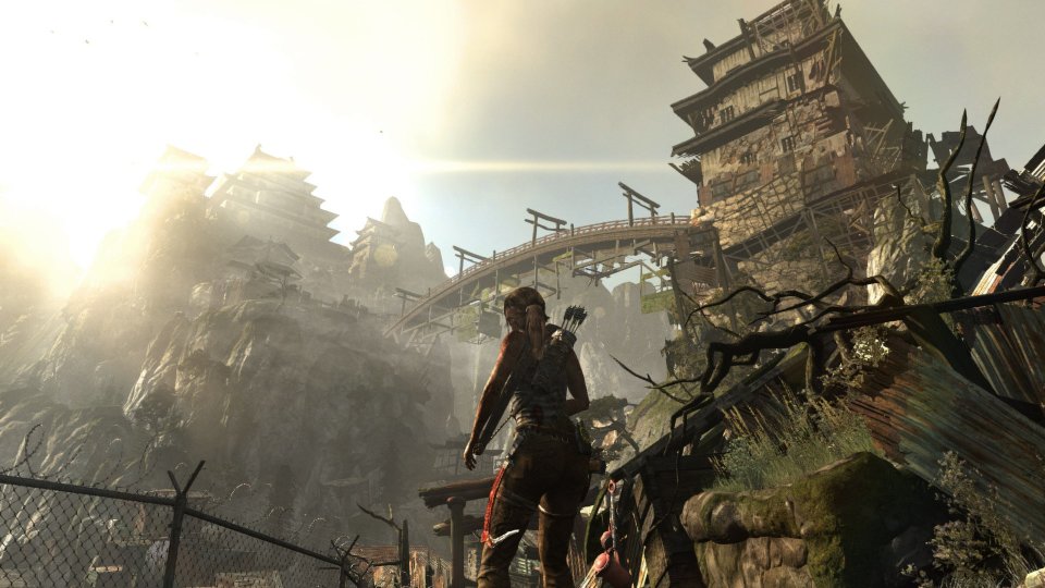 <strong>Tomb Raider 9 (2013): </strong>Und auch sonst hat sich die Welt verändert, was zum harten Reboot der Serie führte. Lara ist jetzt Twen, legt die Neunziger ab und bekommt modernes Gameplay und eine nagelneue Engine spendiert. Das ist alles in allem gut, auch wenn die Veränderung bei den Fans ihre Zeit braucht und mit modernen Spielelementen nicht immer Begeisterung hervorrufen.
