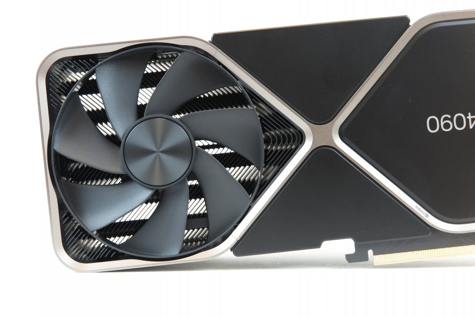 Nvidia Geforce RTX 4080 FE im Test: Das Kühldesign entspricht der Geforce RTX 4090 FE (im Bild)