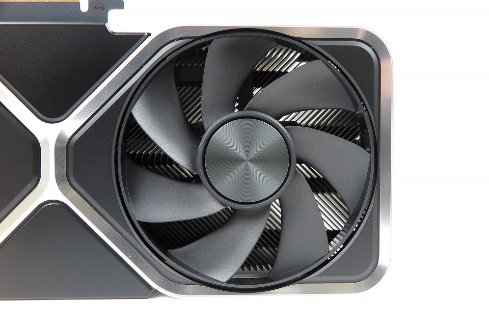 Nvidia Geforce RTX 4060 Ti im Test: Hecklüfter