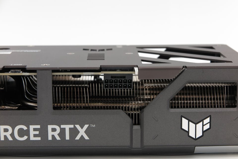 Asus TUF Gaming Geforce RTX 5060 Ti OC 16GB im Test: So 'tuff' wie sie aussieht? (6)