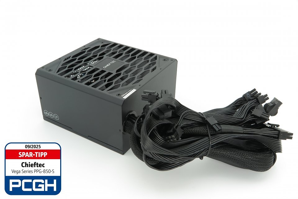 Zu sehen: Chieftec Vega Series, 850 W (PPG-850-S). Getestet in <a href='www.pcgameshardware.de/Netzteil-Hardware-219902/Specials/Neue-Netzteile-mit-750-850-W-im-Test-Teil-2-1478505/'>Ausgabe 09/2025.</a>