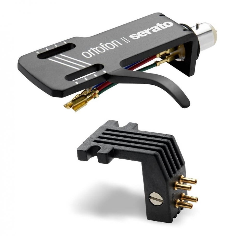 Es gibt drei verschiedene Befestigungsweisen für Tonabnehmer: Das Headshell-, Concorde- und P-Mount-System. Für das Ortofon-Headshell-System im Bild gibt es sogar einen <a href='www.amazon.de/Thakker-Adapter-f%C3%BCr-Tonabnehmer-Zoll/dp/B076LDP1CX?__mk_de_DE=%C3%85M%C3%85%C5%BD%C3%95%C3%91&amp;crid=2EQYXO7CUORTQ&amp;dib=eyJ2IjoiMSJ9.PQloXx_LzyqTJmjHmJCUvlhRm0rzzaw-bNMQzmATjN7qOVpIFE2IrzxuI4nQr9x_vU9XJSnMIzG2SIls0jYwEiOn1sFlve2GazjH0IE142TdrAdBR7FbVz7KQYhqcLKXgPHvJ6B9U4iiv78nvpUFgdGMVj6OxNgErfYjlEBessa1oyVMB6_O3UkN9zKYQ0XqziG1tKTeyw-vByxJN5tt1PpRUzLBBkW21As88quTzyAIxHxamPBxK553DmIAis_5U2Vex6lT5NxCx4D9t5vPYZr3jAYXmJD4n5gcmc3HnGg.NeS6dg6FBNR5SmcogLgTTUSUyvA_0ZSXWNF0rgFYkI4&amp;dib_tag=se&amp;keywords=P-Mount-adapter+tonabnehmer+ortofon&amp;qid=1755688928&amp;sprefix=p-mount-adapter+tonabnehmer+ortofon%2Caps%2C69&amp;sr=8-3&amp;linkCode=ll1&amp;tag=sftmagdiglifu-21&amp;linkId=10e9cb8aee5747540c77bac7f5cbfbab&amp;language=de_DE&amp;ref_=as_li_ss_tl'>Adapter</a>, mit dessen Hilfe Sie dort einen P-Mount-Tonabnehmer montieren können.