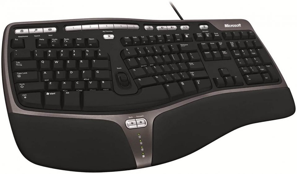 Microsofts Natural Ergonomic Keyboard 4000 glänzt mit sehr vielen Zusatztasten. Leider ist die ergonomische Tastatur nur noch über Ebay erhältlich.