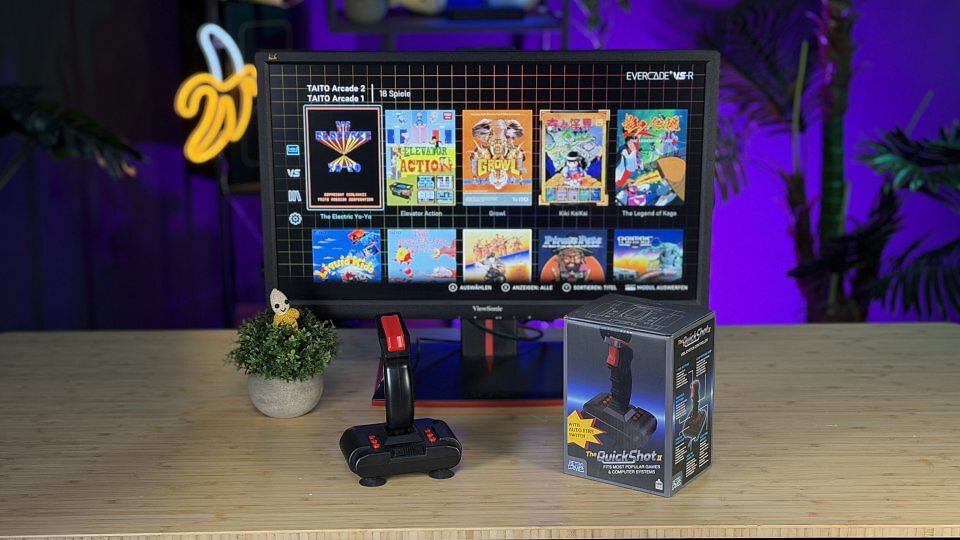 Den Praxischeck führen wir nicht nur mit den Neuauflagen nostalgischer Heimcomputer durch. Wir testen auch mit einer Retro-Konsole dem Evercade VS-R.