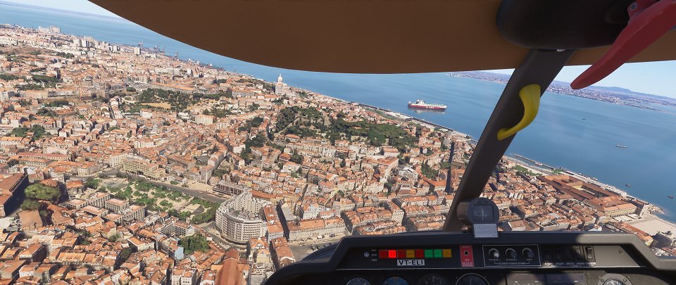 Besonders in Simulationen, wie hier im MS Flight Simulator 2024, kann der LG Ultragear G9 52G930B mit der gewaltigen Bildfläche punkten. Das gesamte Blickfeld ist gefüllt, durch die Krümmung imitiert der Monitor zudem glaubhaft eine Windschutzscheibe. Immersion pur, so macht Fliegen Spaß!