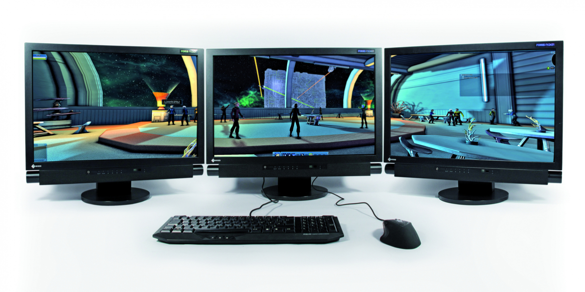 Eyefinity: Während Geforce-Besitzer nur zwei LCDs parallel nutzen dürfen (für mehr ist eine zweite Karte nötig), ist es auf Radeon-Beschleunigern kein Problem, drei Monitore an einer Grafikkarte zu befeuern. Spezielle Radeon-Modelle ermöglichen über Adapter sogar 5 oder 6 Bildschirme.
