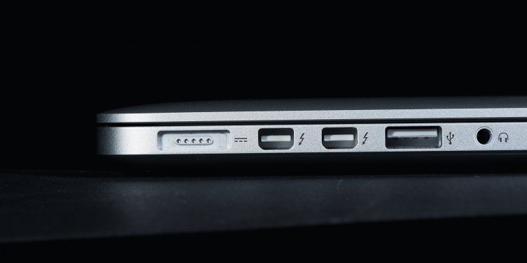 Apple und AMD: Custom-Zen-APU für Macbooks weiterhin im Gespräch