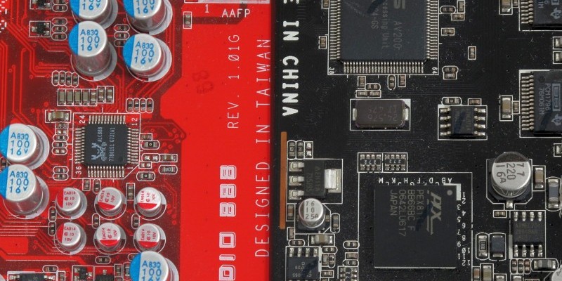 Links der Realtek-Chip, rechs die Asus Xonar D2X