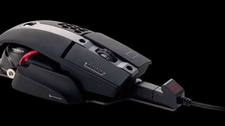 Thermaltake Tt Esports Level 10 M Hybrid Mouse: BMW-Designer-Maus nun auch mit Funkverbindung (3)