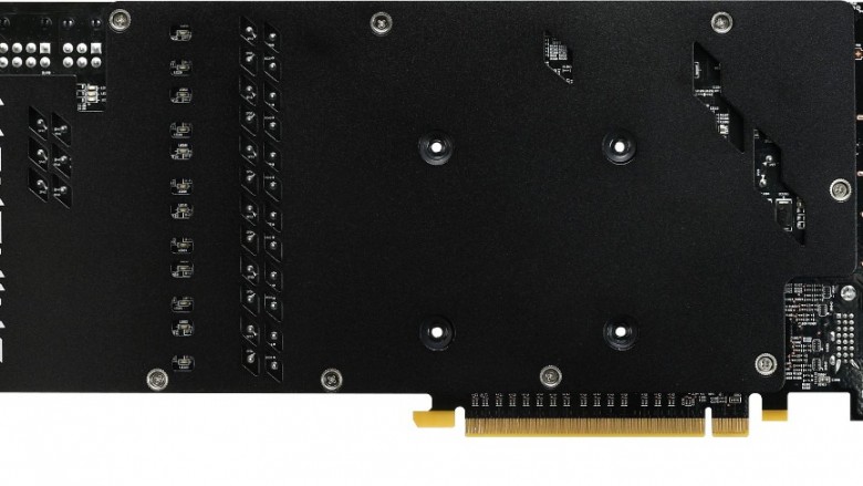 Radeon R9 290X Lightning in den Startlöchern: MSI zeigt neue Bilder auf Facebook (2)