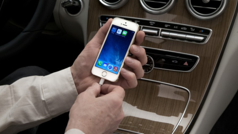 iOS 7: Ausblick auf "CarPlay" alias "iOS in the Car" - Fahrzeugintegration für iPhone 5s & Co.