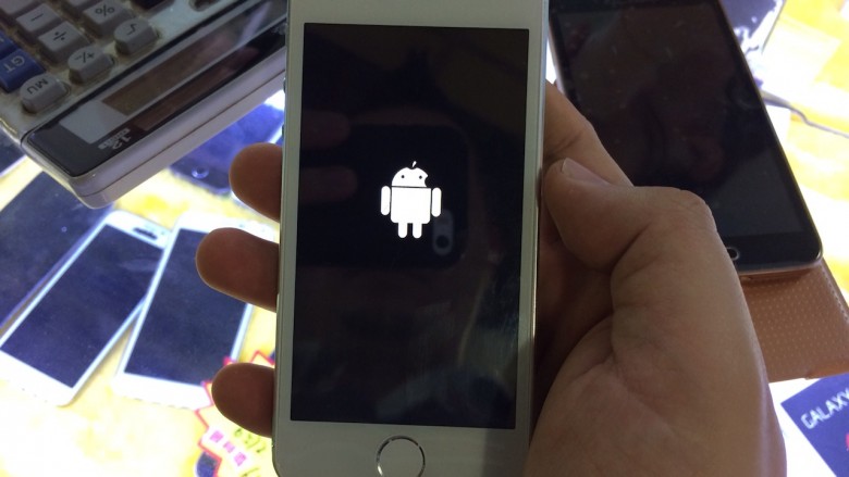 Kurioses aus China: iPhones mit Android, Galaxy-S5-Fälschungen und Innovationen