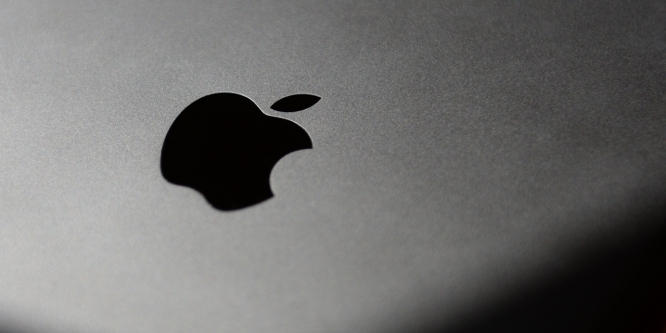Apple VR-Headset mit Laservermessung für 2022 erwartet - im Bild: das Logo auf einem iPad