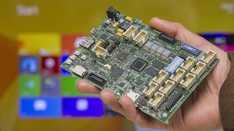 Microsofts Raspberry-Pi-Alternative: Sharks Cove für 239 Euro vorbestellbar
