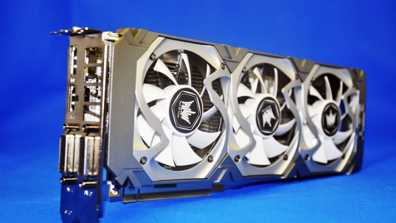 Galaxy Geforce GTX 750 Ti HOF: 8-poliger Stromanschluss und Dual-Slot-Kühler mit drei Lüftern (1)
