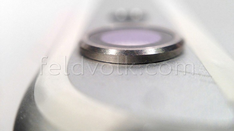 iPhone 6 offenbar mit eingelassenem Apple-Logo aus kratzfester Speziallegierung. (1)