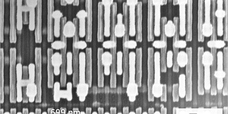 Intel Broadwell: Hochauflösende Mikroskop-Bilder zum 14-nm-Prozess (1)
