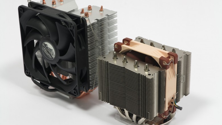 Der Noctua NH-D9L wirkt Selbst im Vergleich zum kleinen 120-mm-Brocke-Eco geradezu winzig.