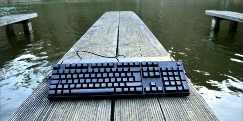 Tt Esports Poseidon Z Illuminated (14)
