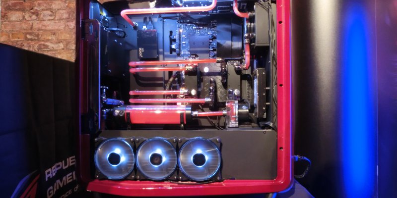 Asus Poseidon GTX 980 Ti Platinum in Komplett-Wakü-PC mit EK Water Blocks (1)