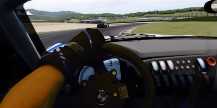 Assetto Corsa als Mixed-Reality mit dem eigenen Lenkrad spielen - das zeigt ein neues YouTube-Video.