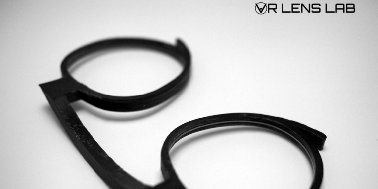Hier zu sehen ist ein Korrekturgestell für die Oculus Rift.