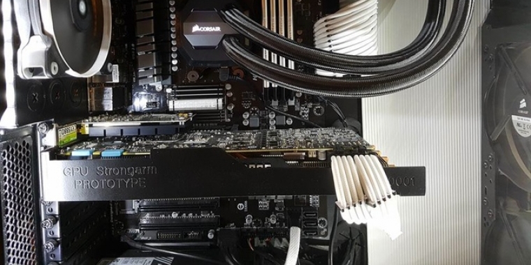 GPU Strongarm auf Kickstarter: Halterahmen soll biegende Grafikkarten verhindern (3)