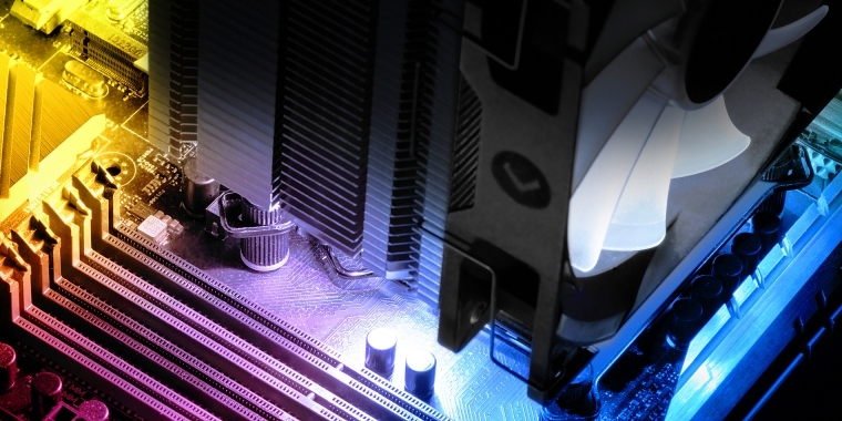 Der H7 Quad Lumi ist ein softwaregesteuerter RGB-CPU-Kühler.
