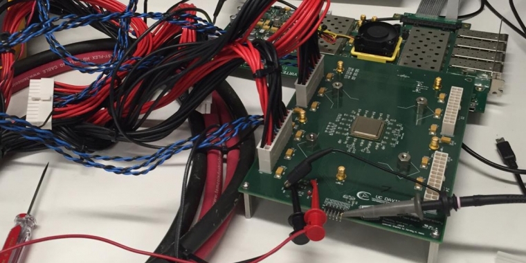 Kilocore: Kalifornische Uni zeigt 64-mm²-CPU mit 1.000 Kernen (3)