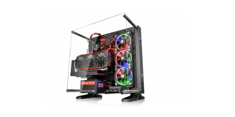 Thermaltakestellt Core P3-Chassis auf der Computex in Taipeh vor