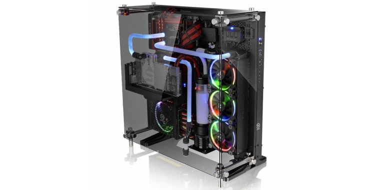 Thermaltake: Core P5 mit Hartglas-Seitenteilen vorgestellt (8)