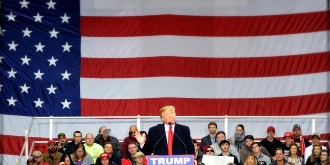 Twitch: Vorübergehender Bann von Donald Trump wegen Hetze gegen Mexikaner (1)