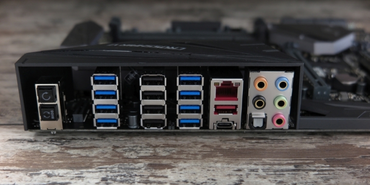 Kontaktfreudig aber wählerisch: USB-Ports an AM4-Plattformen. Problem ist vor allem der fehlende Support für EHCI - wenigstens als Emulation.