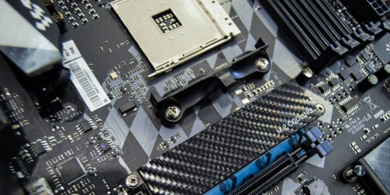 Biostar X370 Racing GT7: Detaillierte Bilder zum Ryzen-Mainboard (5)
