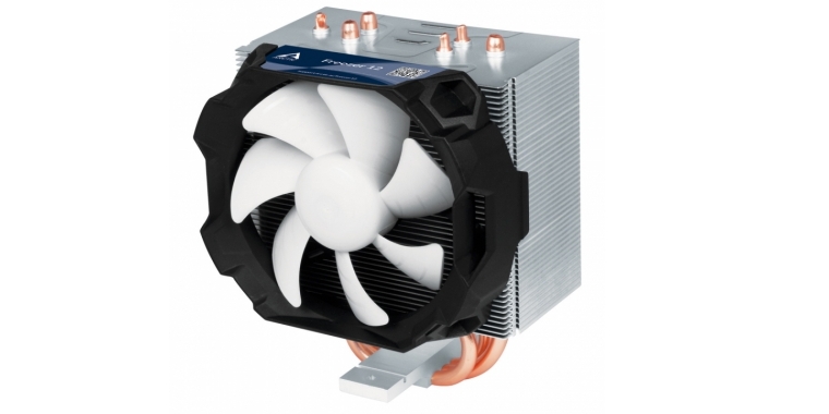 Arctic Freezer-12-Serie: Kompakte, semi-passive Luftkühler (1)
