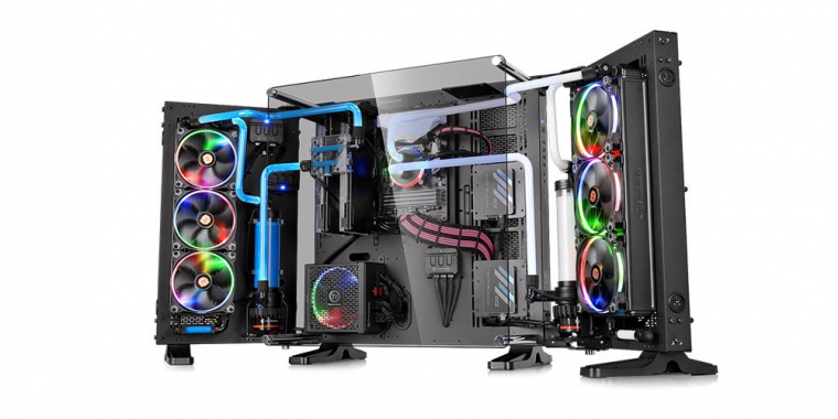 Thermaltake Core P7 TG: Dreiteiliges Wandgehäuse mit Unterstützung für drei 480-mm-Radiatoren (30)