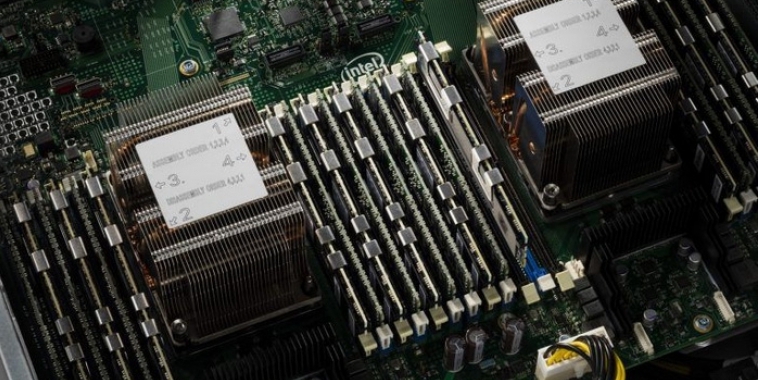 Intel Optane: Xpoint-DIMMs im DDR4-Format kommen 2018