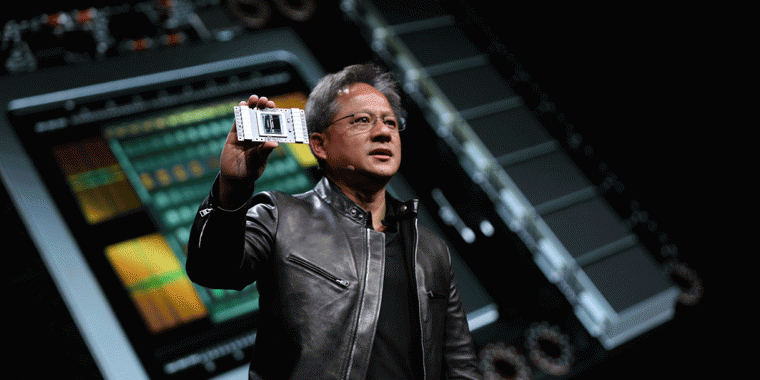 Saturn V: Nvidia hat den vierteffizientesten Supercomputer mit 5.280 Tesla V100