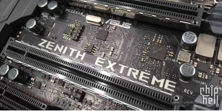 AMD Ryzen Threadripper: Bilder des Asus ROG X399 Zenith Extreme aus China (10)