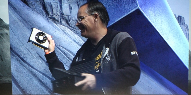 Tim Sweeney von Epic Games freute sich: Er durfte eine Vega Nano und eine Threadripper-CPU mit nach Hause nehmen.