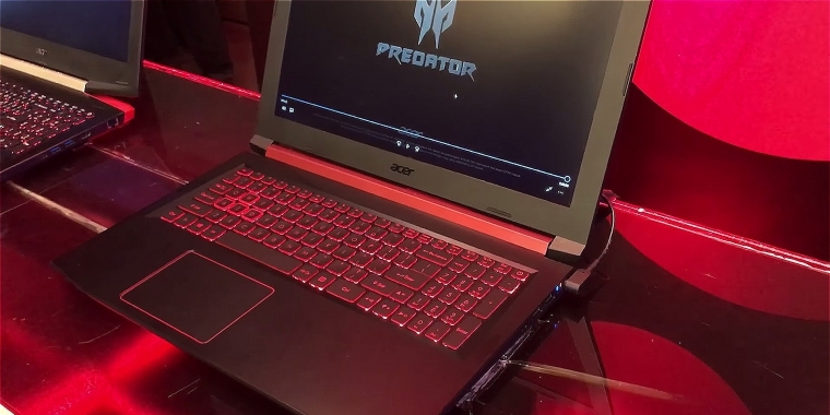 Intel Core i7-8550U offenbar mit vier Kernen und HT bei 15 W (2)