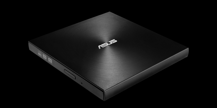 Asus Zendrive U9M: Externer USB-C-DVD-Brenner hat ein Adapter im Lieferumfang (7)